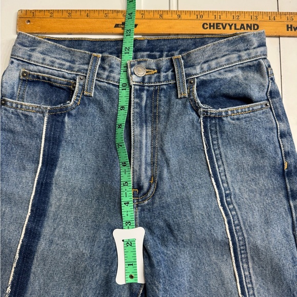 CARMAR High Rise Straight Leg Jeans Size 26 Blue Denim Mid Hem Detail - Picture 3 of 6